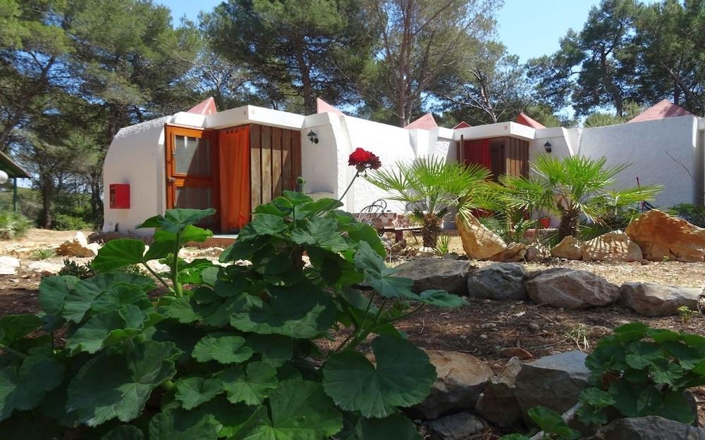 Villaggio Camping Nurral Fertilia Esterno foto