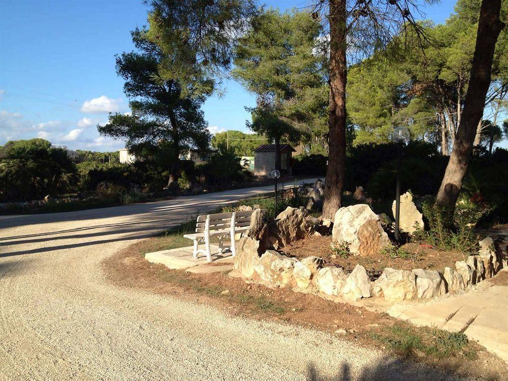 Villaggio Camping Nurral Fertilia Esterno foto