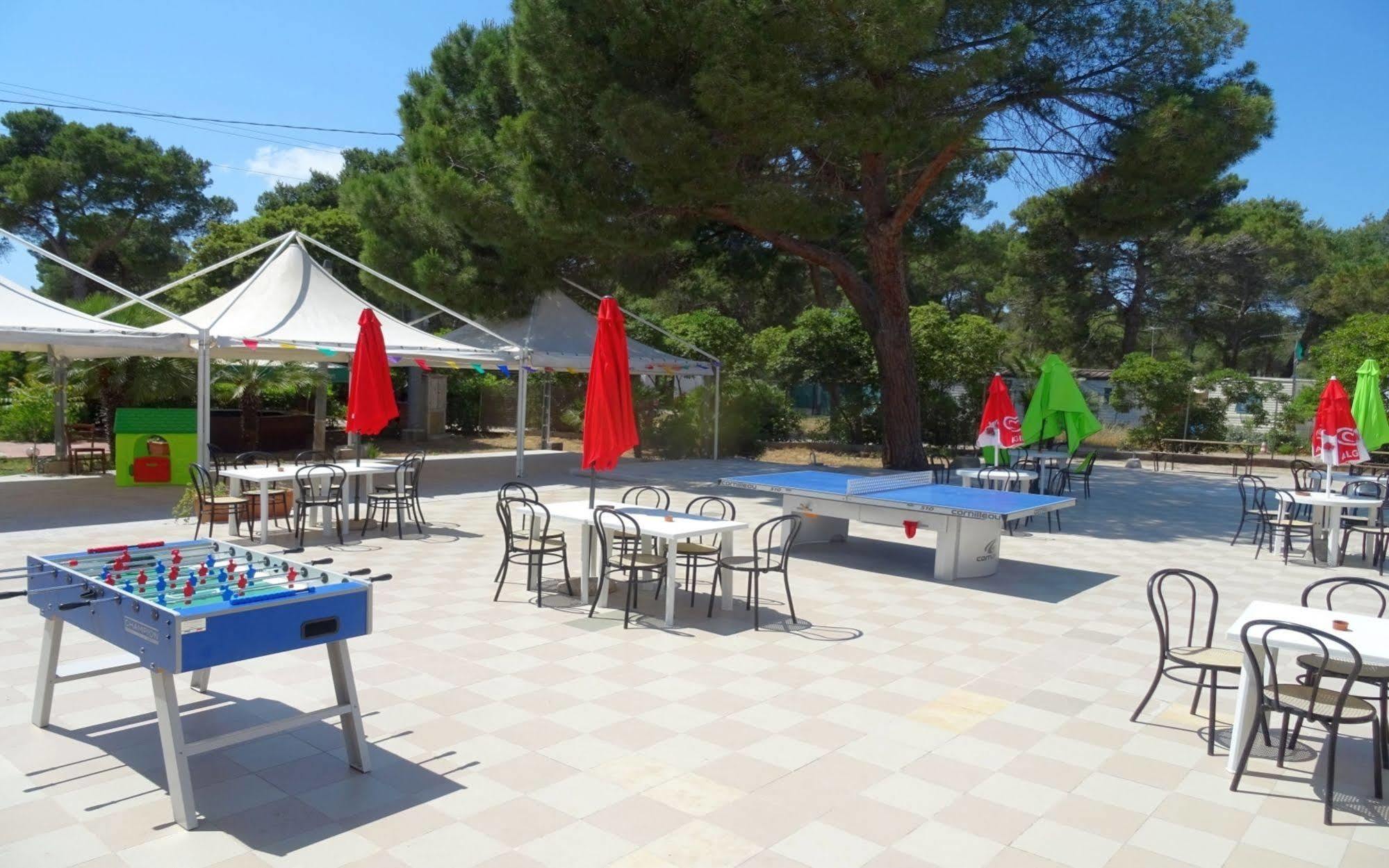 Villaggio Camping Nurral Fertilia Esterno foto