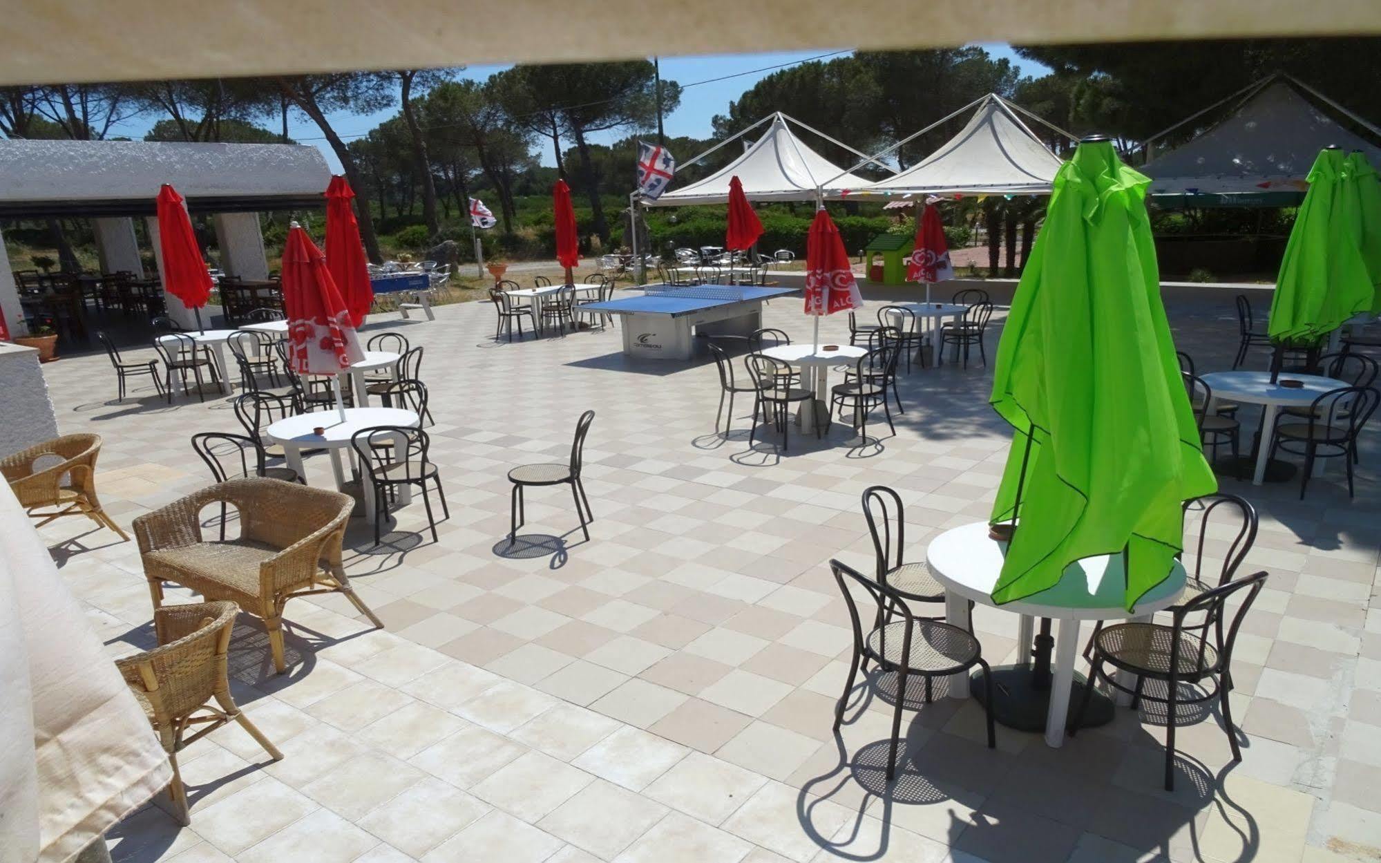 Villaggio Camping Nurral Fertilia Esterno foto