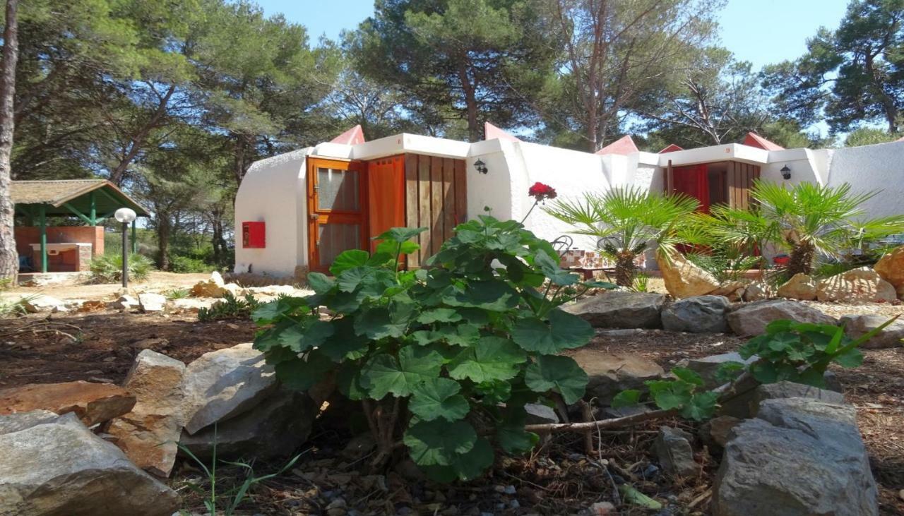 Villaggio Camping Nurral Fertilia Esterno foto