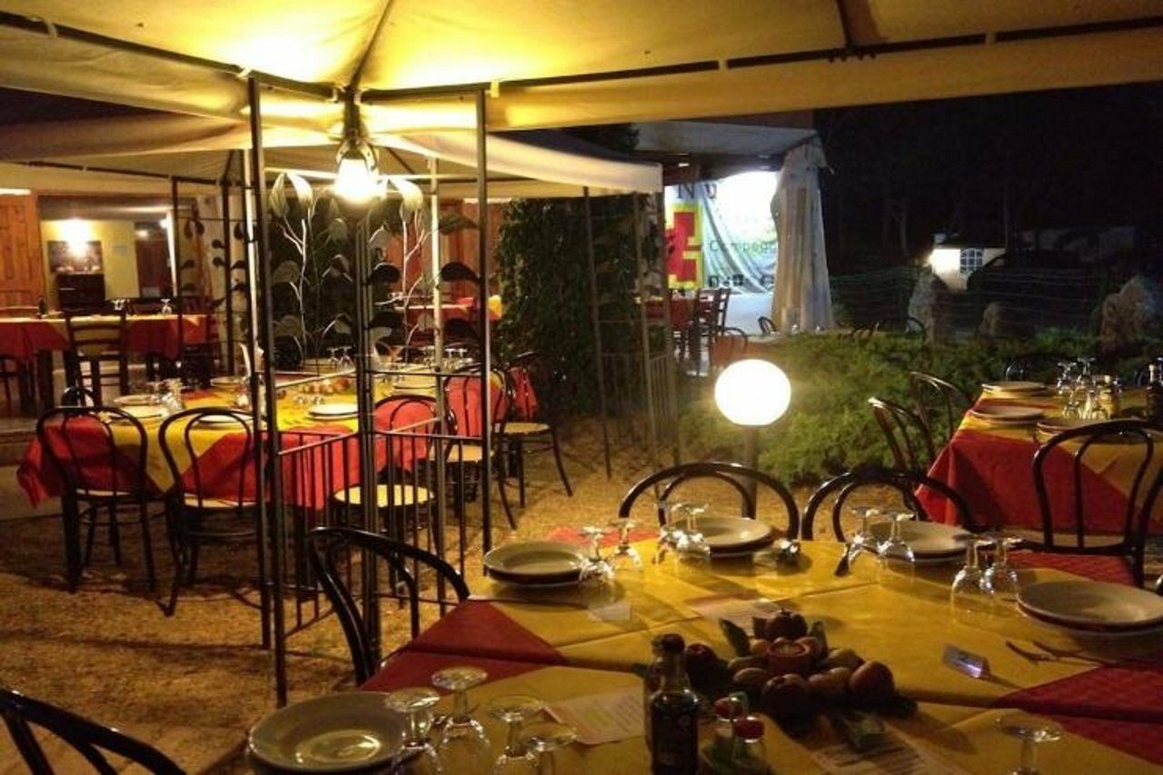 Villaggio Camping Nurral Fertilia Esterno foto